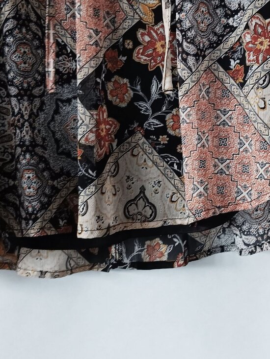 MAURICES Beige Patterned Peasant Blouse Size XS ($14) - Picture 5 of 11